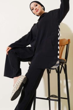Back Line Detail Two-Piece Set Black