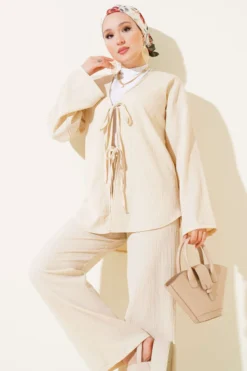 Alternative view of Cropped Tie-Front Two-Piece Set Beige