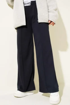 Alternative view of Balance Emblem Waistband Pants Navy Blue