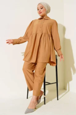 Baby Collar Lace Detailed Two-Piece Set Camel