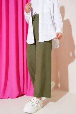 Belt Detail Pleated Trousers Khaki