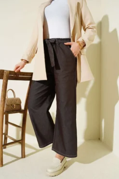 Belted Elastic Pants Brown