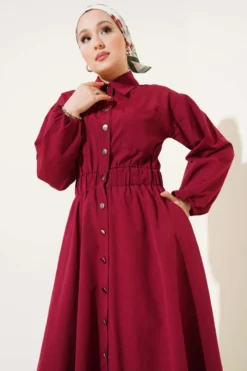 Belted Metal Button Dress Burgundy en gros dress view 2 - Hicabistan usine Turquie