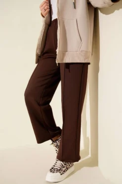 Belted Scuba Pocket Pants Brown