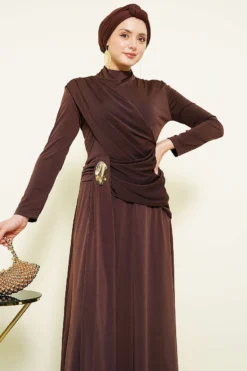 Belt Buckle Detail Evening Dress Brown Großhandel dress view 2 - Hicabistan Türkei Fabrik