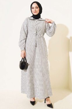 Vista alternativa de Belted Striped Pleated Dress Black