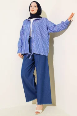 Alternative view of Elastic Waist Wide Leg Fringed Denim Pants