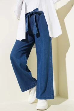 Alternative view of Elastic Waistband Belted Denim Pants Blue