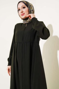 Alternatieve weergave van Plus Size Abaya with Shoulder Pads and Gathered Ankle Detail Khaki