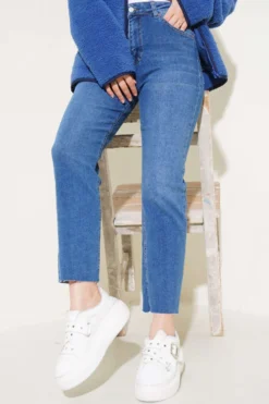 Alternative view of Distressed Skinny Jeans Blue
