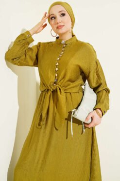 Vue alternative de Brit Buttoned Cord Tied Skirt Set