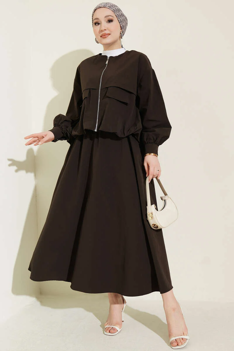 Pocket-Detail Parachute Skirt Two-Piece Set Brown