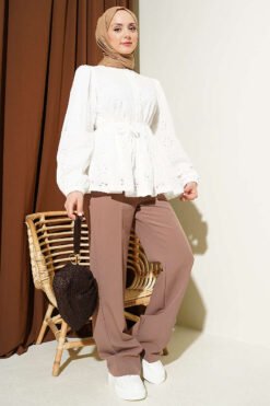 منظر بديل لـ Floral Embroidered Tie Belt Short Shirt Ecru