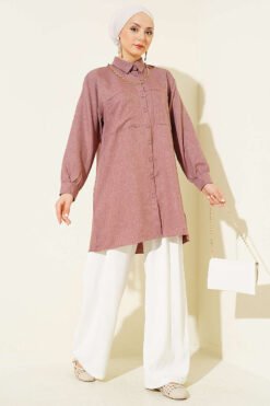 منظر بديل لـ Shirt with Double Pockets and Chain Necklace