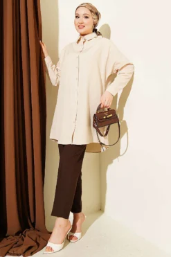 Drop Shoulder Plain Shirt Beige en gros shirt view 2 - Hicabistan usine Turquie