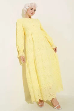 Buttoned Broderie Anklet Dress Yellow all'ingrosso dress view 2 - Hicabistan fabbrica Turchia