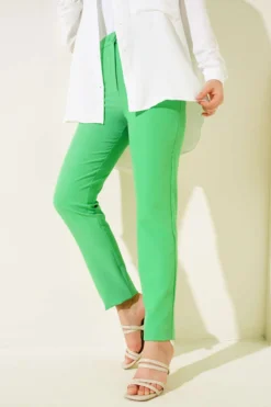 Slim-Fit Buttoned Pants Green