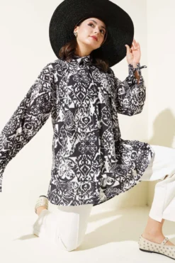 Printed Ankle Tie Shirt Black