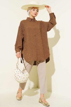 Vista alternativa de Vertical Striped Oversized Shirt