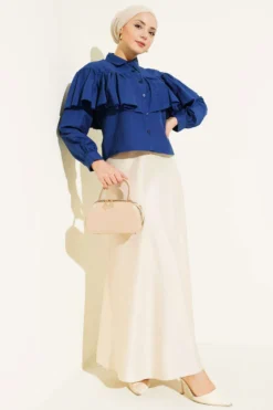Vue alternative de Ruffled Cape Detailed Short Shirt Navy Blue