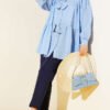 Oversized Shirt with Bow Detail Blue all'ingrosso shirt view 2 - Hicabistan fabbrica Turchia