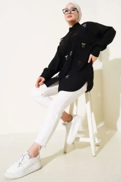 Alternative view of Bow Embroidered Shirt Black