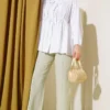 Shirred Blouse with Bow White al por mayor shirt view 2 - Hicabistan fábrica Turquía