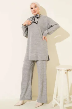 Alternative view of Knitted Two-Piece Set with Scarf Grey