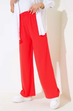 Alternative view of Wide Leg Elastic Waist Pants Benetton Red
