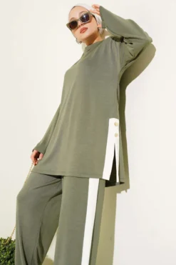 Alternative view of Buttoned Two-Piece Set Gold