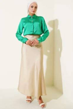 Buttoned Satin Shirt Green Großhandel shirt view 2 - Hicabistan Türkei Fabrik