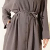 Button-Up Tencel Dress with Belt Grey all'ingrosso dress view 4 - Hicabistan fabbrica Turchia