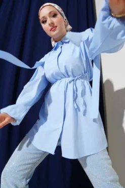 Shirt with Shoulder Cape and Belt Baby Blue en gros shirt - Hicabistan usine Turquie