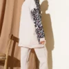 Two-Piece Set with Leopard Print and Pockets Beige all'ingrosso clothing set view 3 - Hicabistan fabbrica Turchia