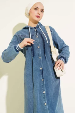 Hooded Long Buttoned Denim Dress en gros dress view 2 - Hicabistan usine Turquie