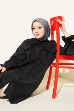 Removable Wide Collar Long Shirt Black