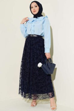 Vue alternative de Belted Lace Detail Skirt Navy Blue