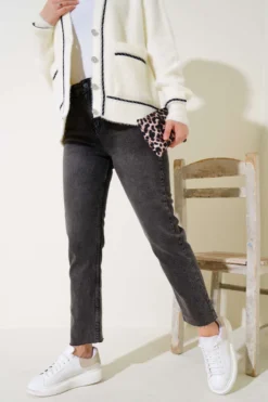 Alternative view of Cropped Slim Fit Jeans