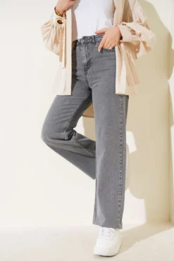 Alternative view of Cropped Loose Fit Denim Pants Grey
