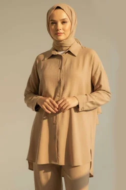 Alternative view of Buttoned Set with Crinkled Appearance Beige