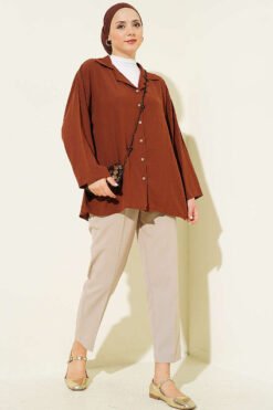 Vista alternativa de Oversized Wrap Collar Shirt Brown