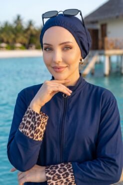 منظر بديل لـ Animal Print Modest Three-Piece Swimsuit Navy Blue