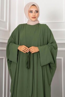 Vue alternative de Leyli Modest Abaya Set Khaki
