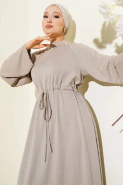 Alternative view of Loyşa Waist Tunnel Detail Dress Beige