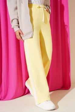 Alternative view of Side Stripe Waist Elastic Pants Yellow