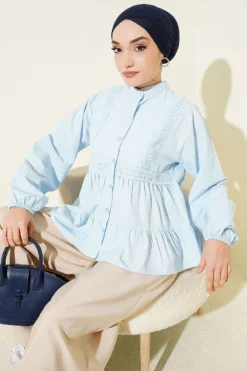 Short Shirt with Lace Trim Blue