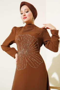 Flower Embellished Dress Tan en gros dress view 2 - Hicabistan usine Turquie