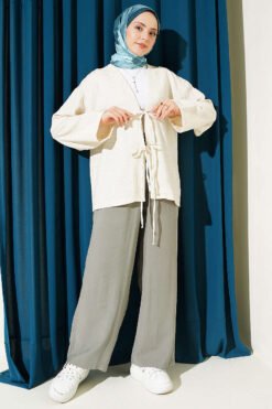 Vue alternative de Laced Front Detailed Linen Kimono Beige