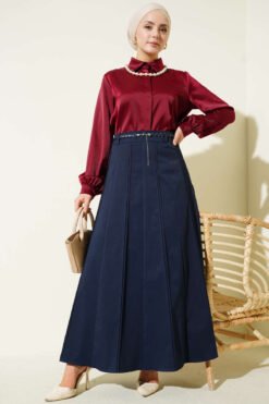 Vue alternative de Knitted Belted Skirt Navy Blue