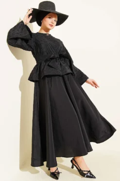 Oval Embossed Belted Skirt Set Black